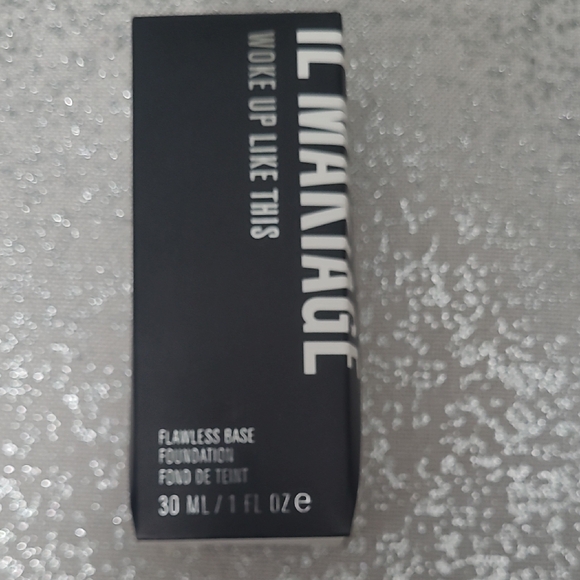 IL MAKIAGE Foundation - Soft Beige - Picture 2 of 3